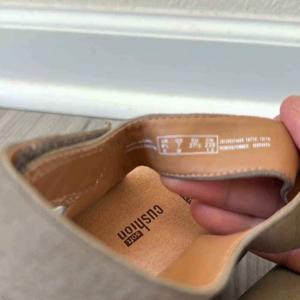 Clarks Women's Reedly Juno Sage Nubuck Wedge Sandals Size 7 - Picture 8 of 8